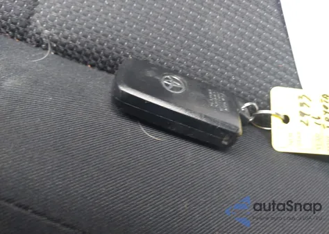 2016 Toyota Rav4 Xle from USA, damaged, VIN JTMRFREV1GD183667